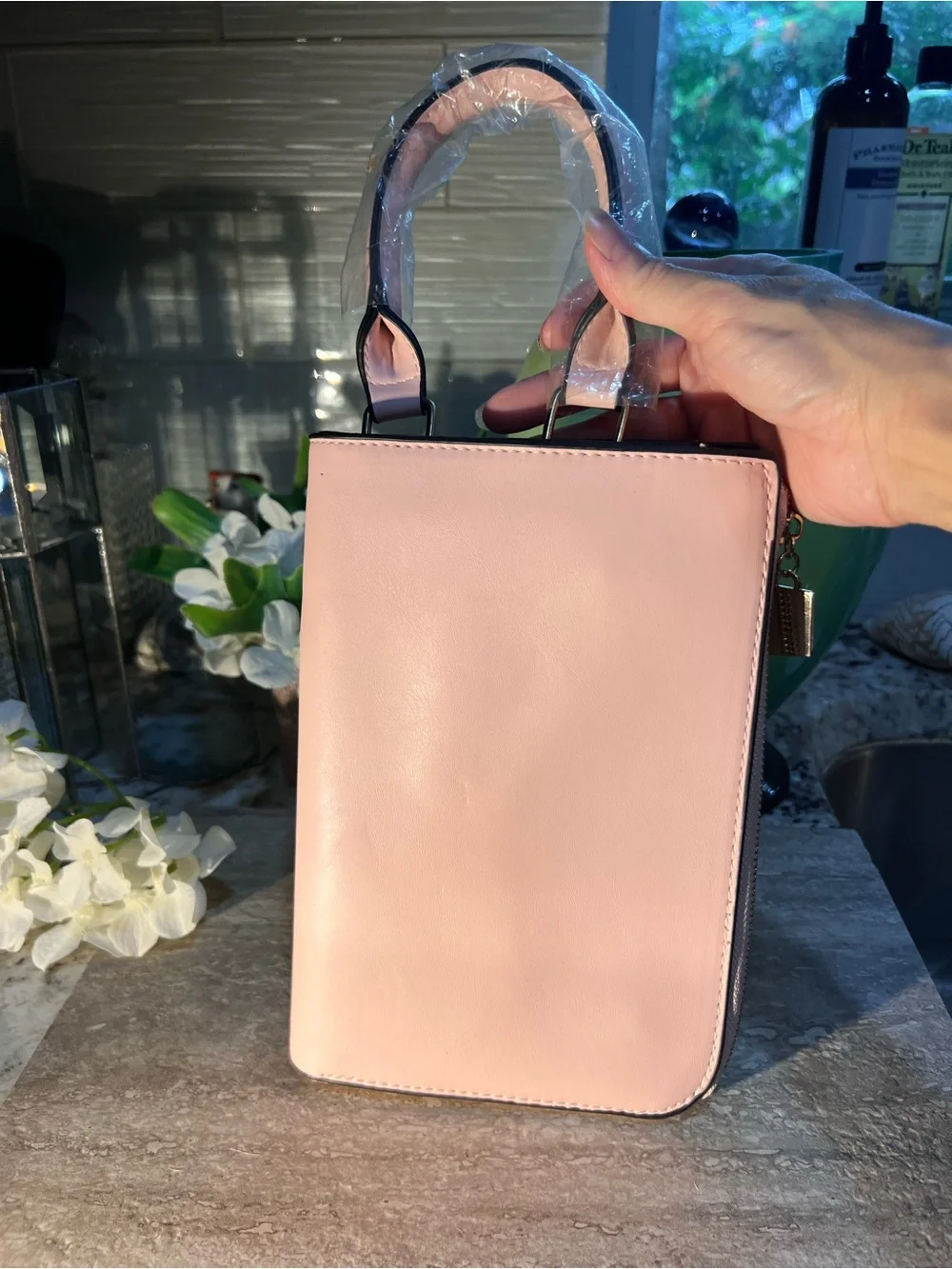 Pink Novelty lady Face Clutch wristlet Bag with Sunglasses Motif Brand New!